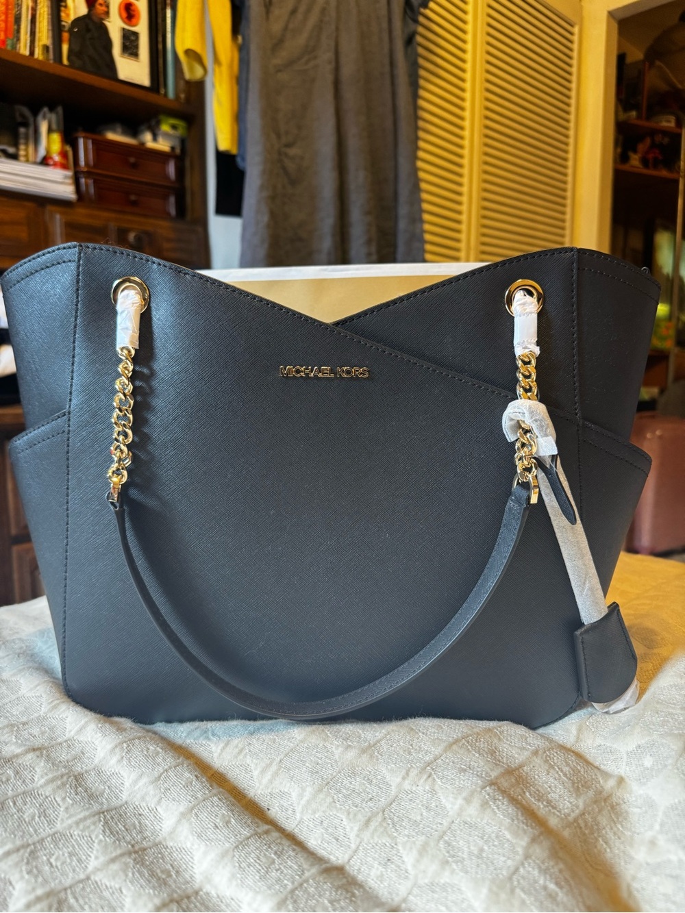 BNWT Michael Kors Jet Set Travel Bag